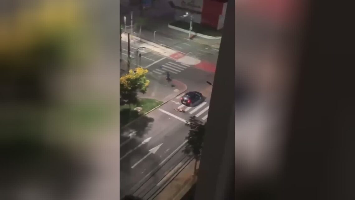 Destitute lady lays down in the roadway and is actually tromp by a vehicle