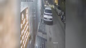 Lady jumped off the roofing of a building devoting suicide