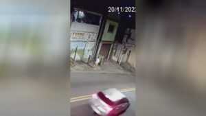 A traveling automobile gone out of no possibility for a lady to survive short