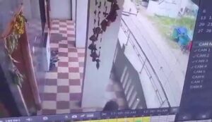 A guy made an effort to obtain an object putting up on wires and was actually electrocuted