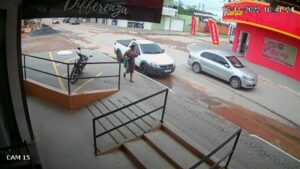 A lady was one second except being alive