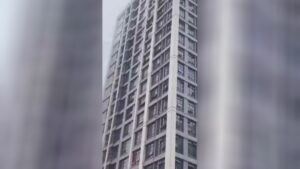 Guy jumped coming from a high-rise building china