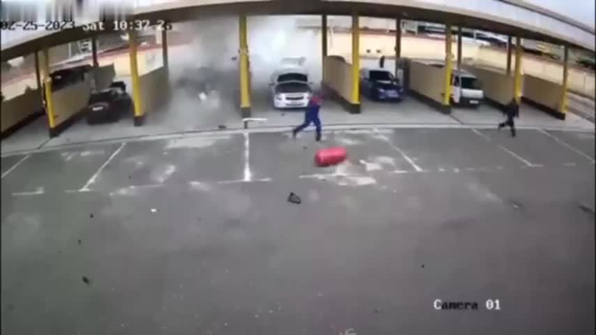 Blast of a gas cyndrical tube in an automobile at a filling station uzbek