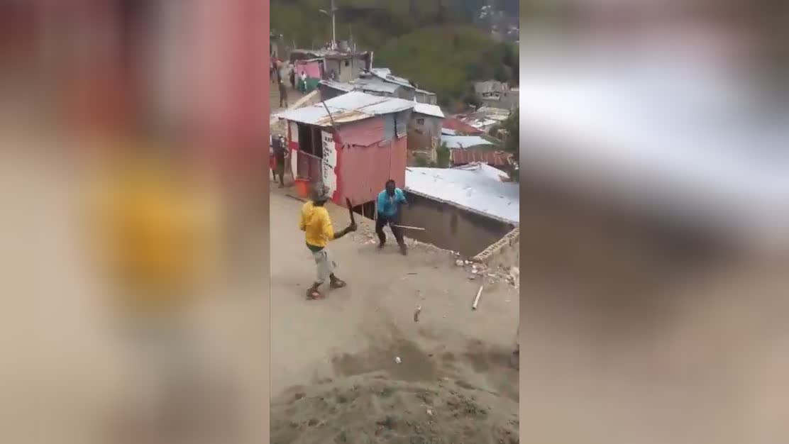 Match in between participants of competing gangs mu