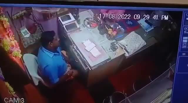 Supporter hacked to fatality in his workplace