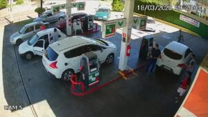 Filling station worker pours fuel on client & sets him on fire