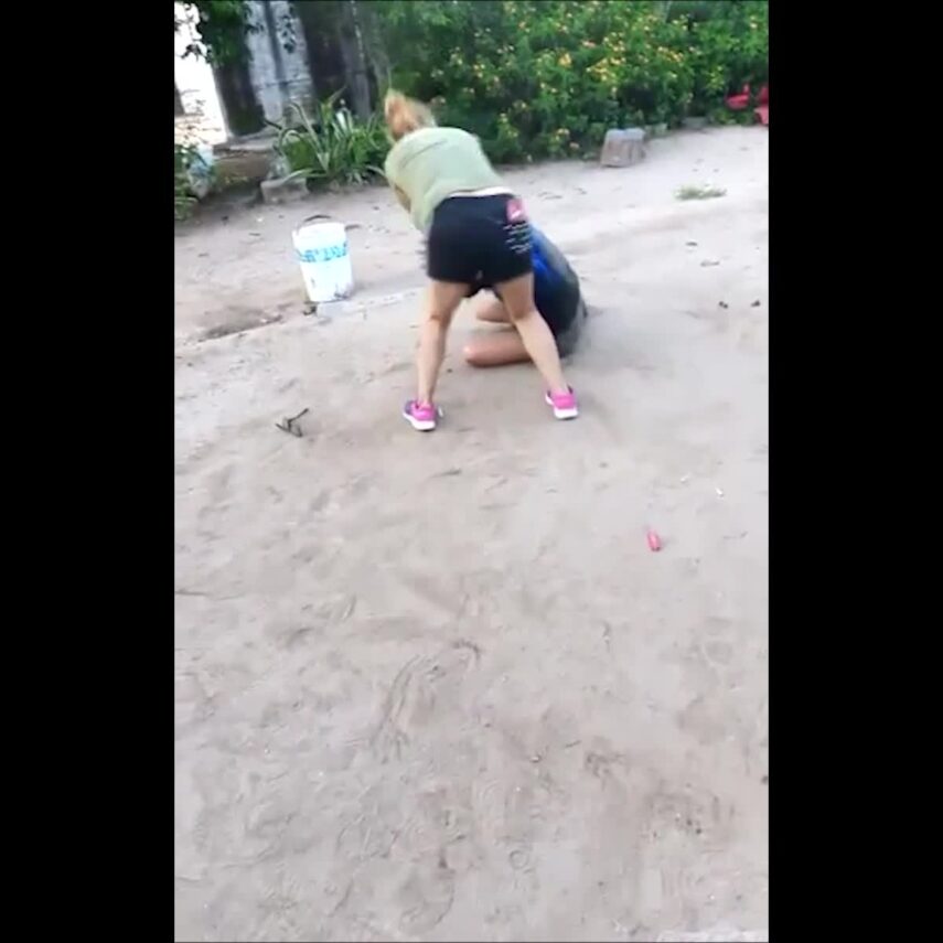 Gal beaten by a close friend’s mom