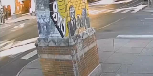 Gunman shoots 13 tries outdoors section market in philly