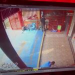 Hitman calmly enters the store & executes worker