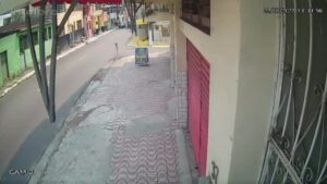 Hit man disguised as a garbage man implements his prey
