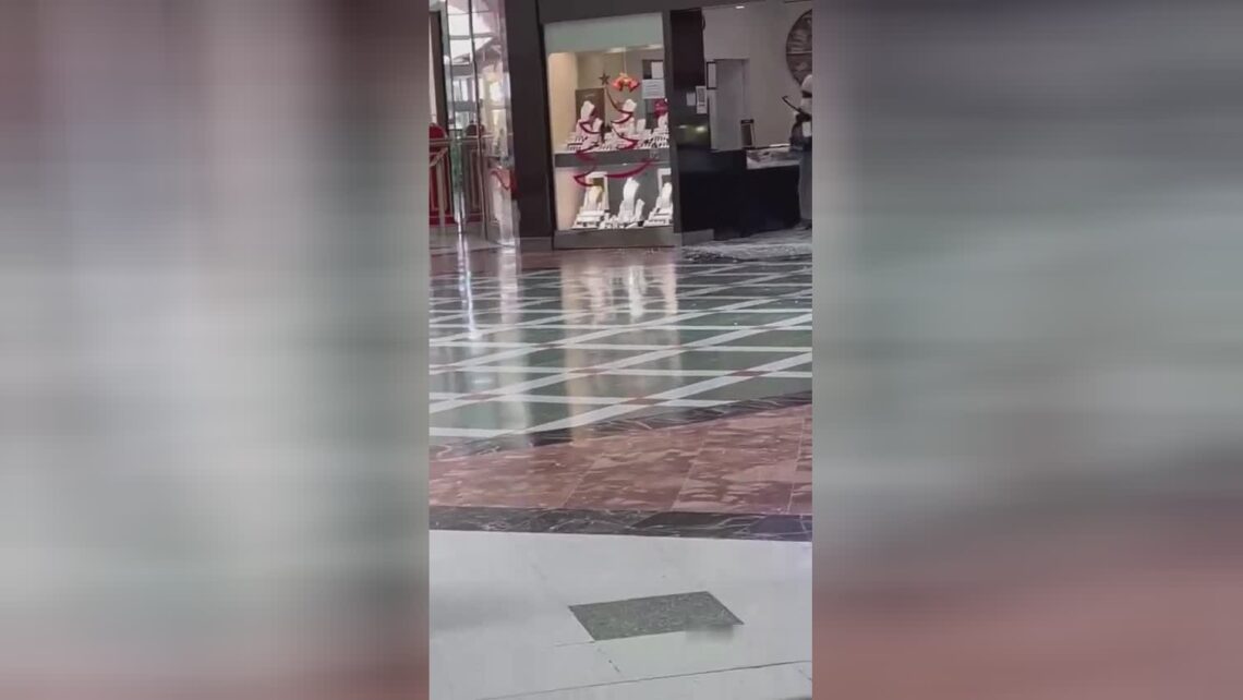 Break-in of brimbank mall in deer park victoria