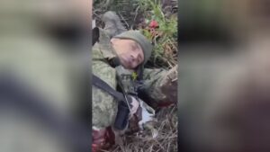 Russian military soldier possessed his leg torn off 1 Russian military soldier possessed his leg torn off