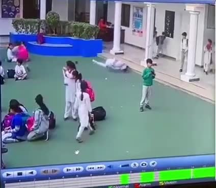 Trainee committed suicide through jumping coming from the third floor