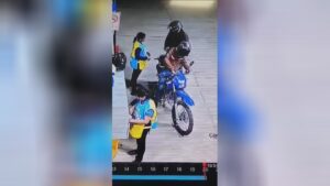 Ruthless robber shoots lady in cold blood at the filling station