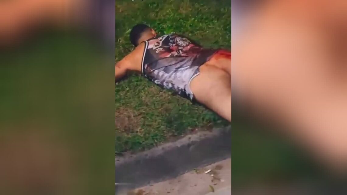 The killers dumped 2 dead men on the side of the roadway