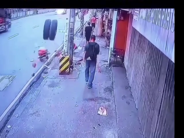 A 58-Year-old Corn Seller Was Killed By A Detached Truck Wheel