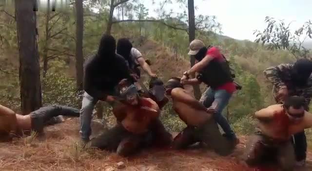 5 people decapitated in 20 few seconds