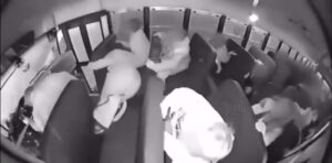 Bus mishap, the sight coming from the interior is threatening