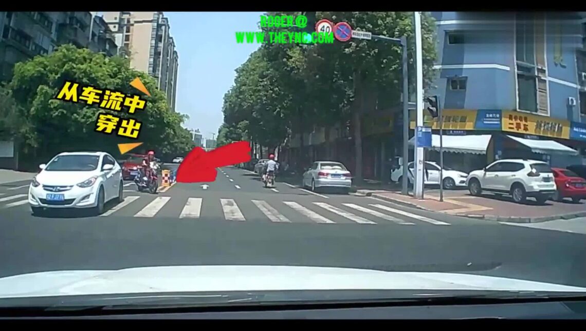 Auto smashed up into a man on his motorbike in meishan urban area