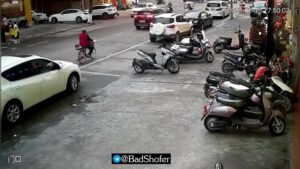 Mandarin restaurant explodes because of gas water leak