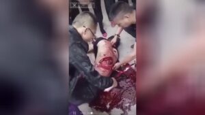 Chinese man has a dirt reduce