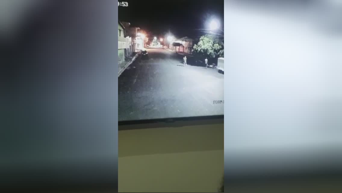 Male switches weapon on himself after neutralizing ex better half