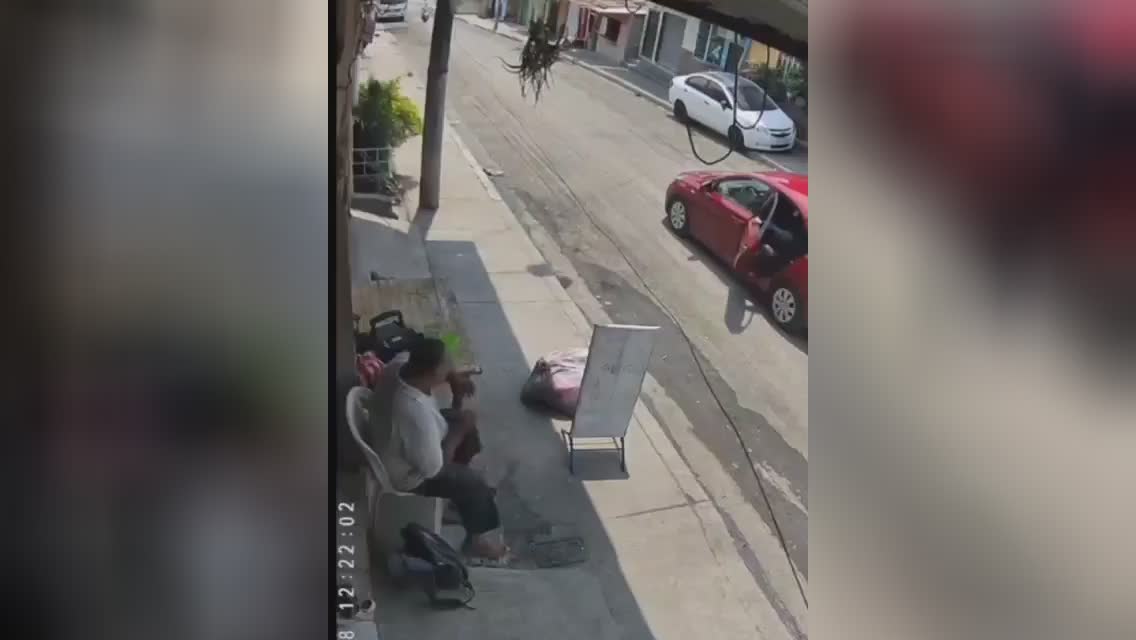 Perhaps the guy dealt with to breaking away from the killers and also the bull