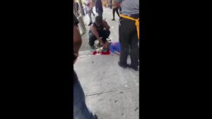 Mcdonald's laborer go in the visit cold fries