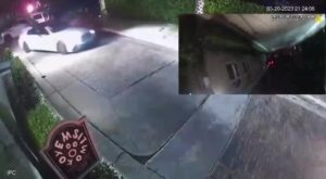 Mercedes along with a robbery suspect at the steering wheel reached a cops