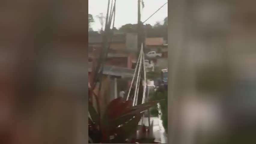 Adimwit or an immortal under bullets might get rid of a police