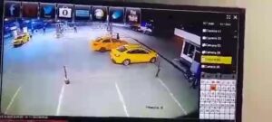 The blast of a taxi at a gasoline station ecuador