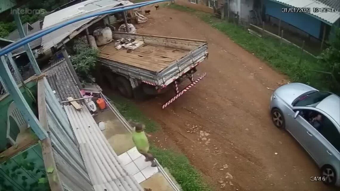 When your dangers via whatsapp receive replied with bullets