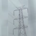 Frustrated along with better half, man climbs up 100-feet power tower, falls carry out
