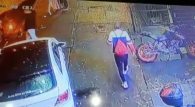 Colombian business person receives headshot for refusing to pay out