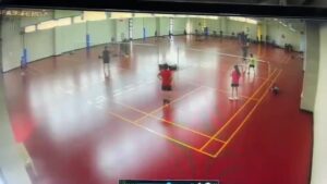 Remarkable video clip reveals a health and fitness center roof covering breaks down on pupils in tai 1 Remarkable video clip reveals a health and fitness center roof covering breaks down on pupils in tai