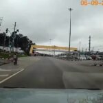 Dude plunges from overpass in thailand