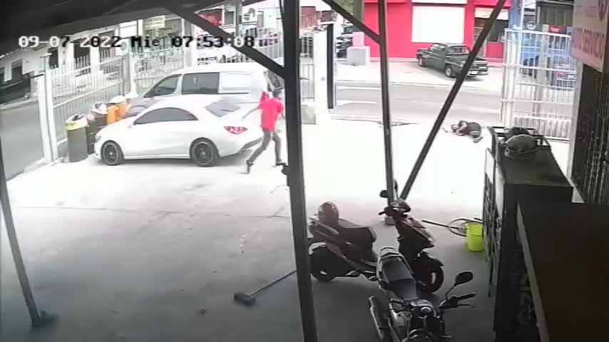 Gang of sicarios at the office in honduras