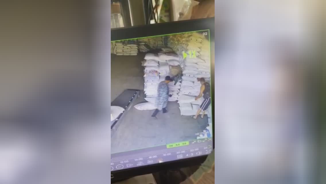 Excruciating work minutes in china