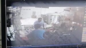 Point empty headshot for chinese shopkeeper in panama