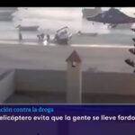 Spanish beachgoers take medications coming from narco watercrafts as police