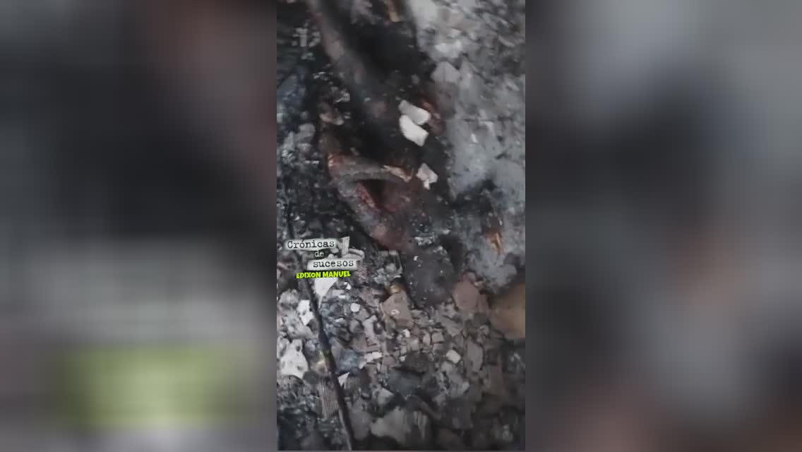 Venezuelans burn a Colombian family of father, mother and 2 children