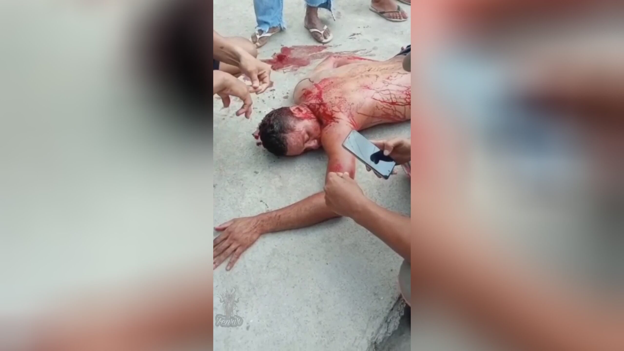 Lady stabs her spouse as well as releases videos