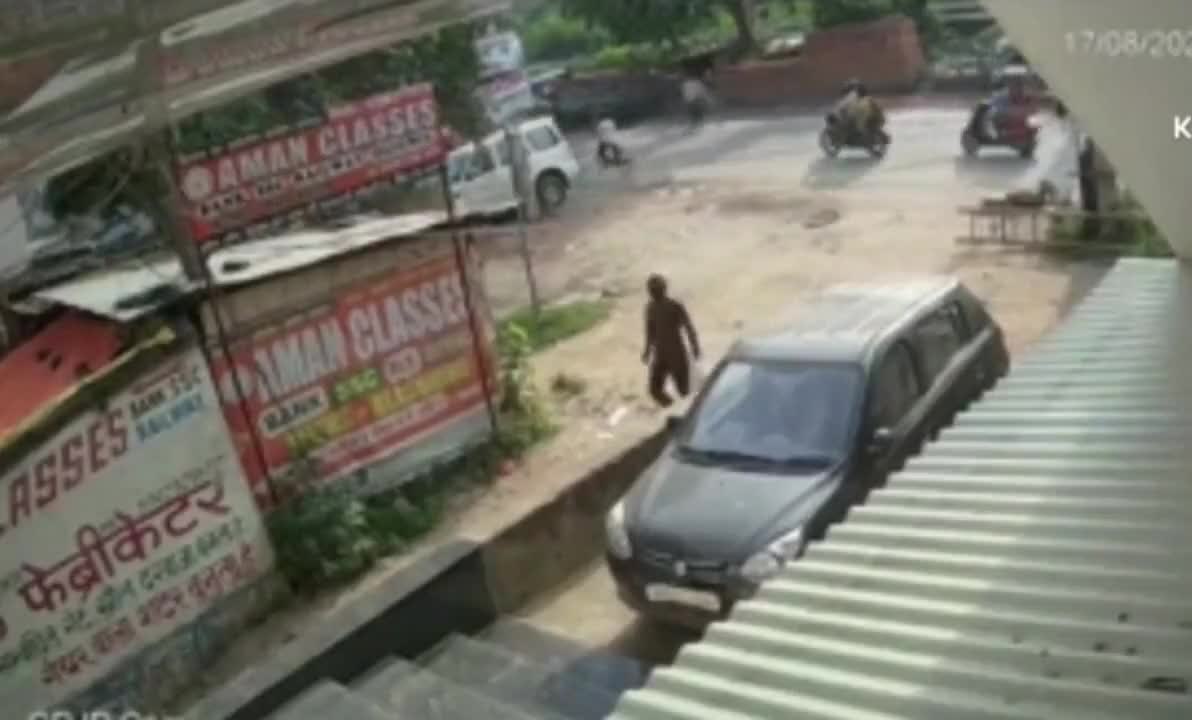 Girl shot factor blank in the mind