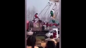 ferry carousel goes wild and makes people spin hard 1 ferry carousel goes wild and makes people spin hard
