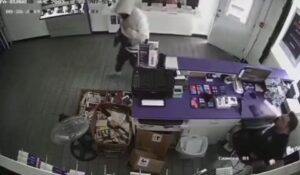 Equipped burglar efforts to burglarize a shop, as an alternative gets 18 gos