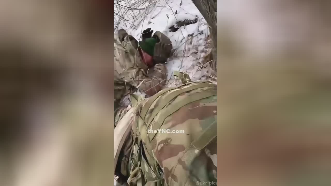 Grabbed russian pows performed through ukrainian troops