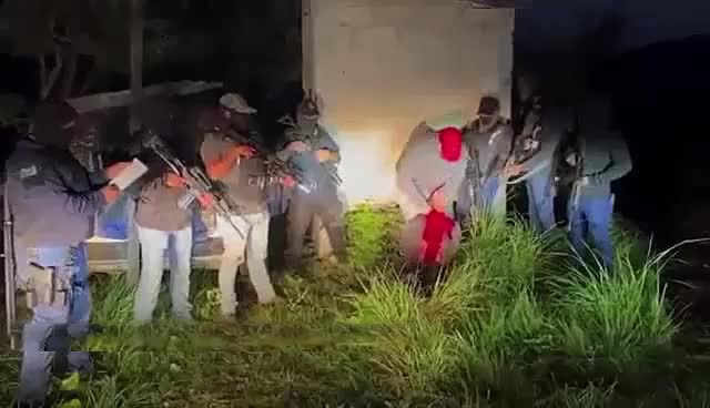 Comandante yahir’s close friend possessed his neck slit