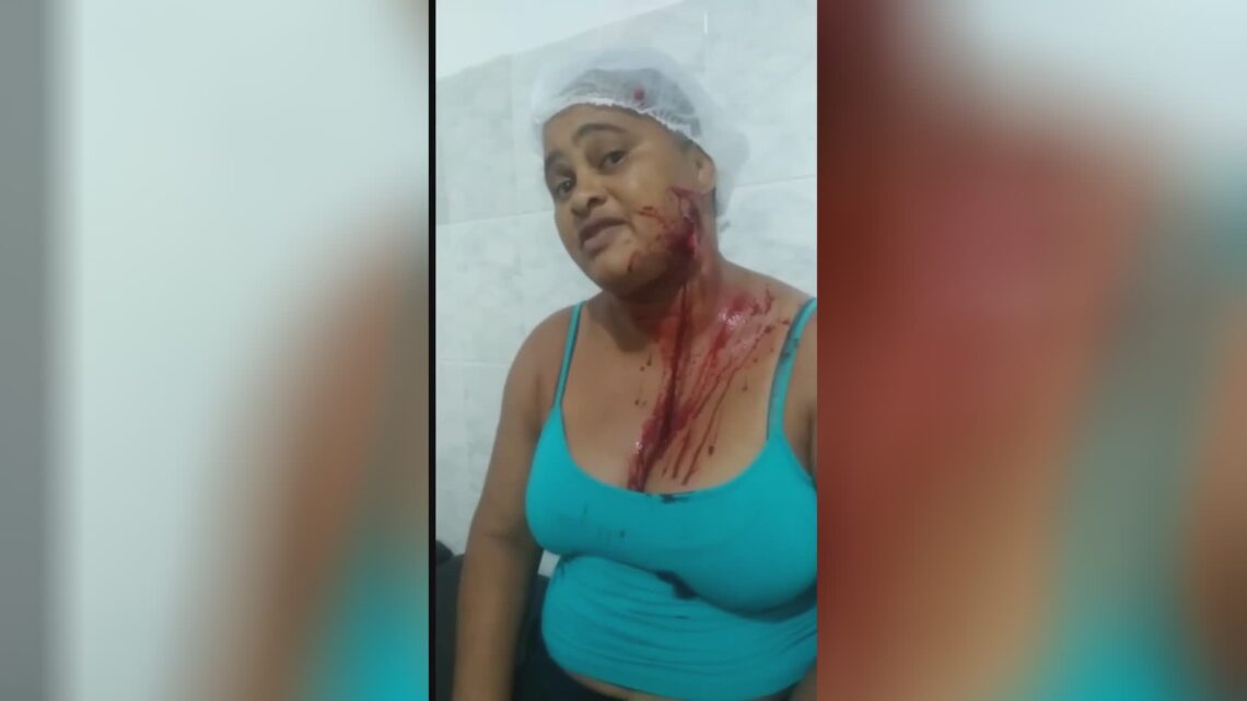 Prepare cut along with blade in the skin