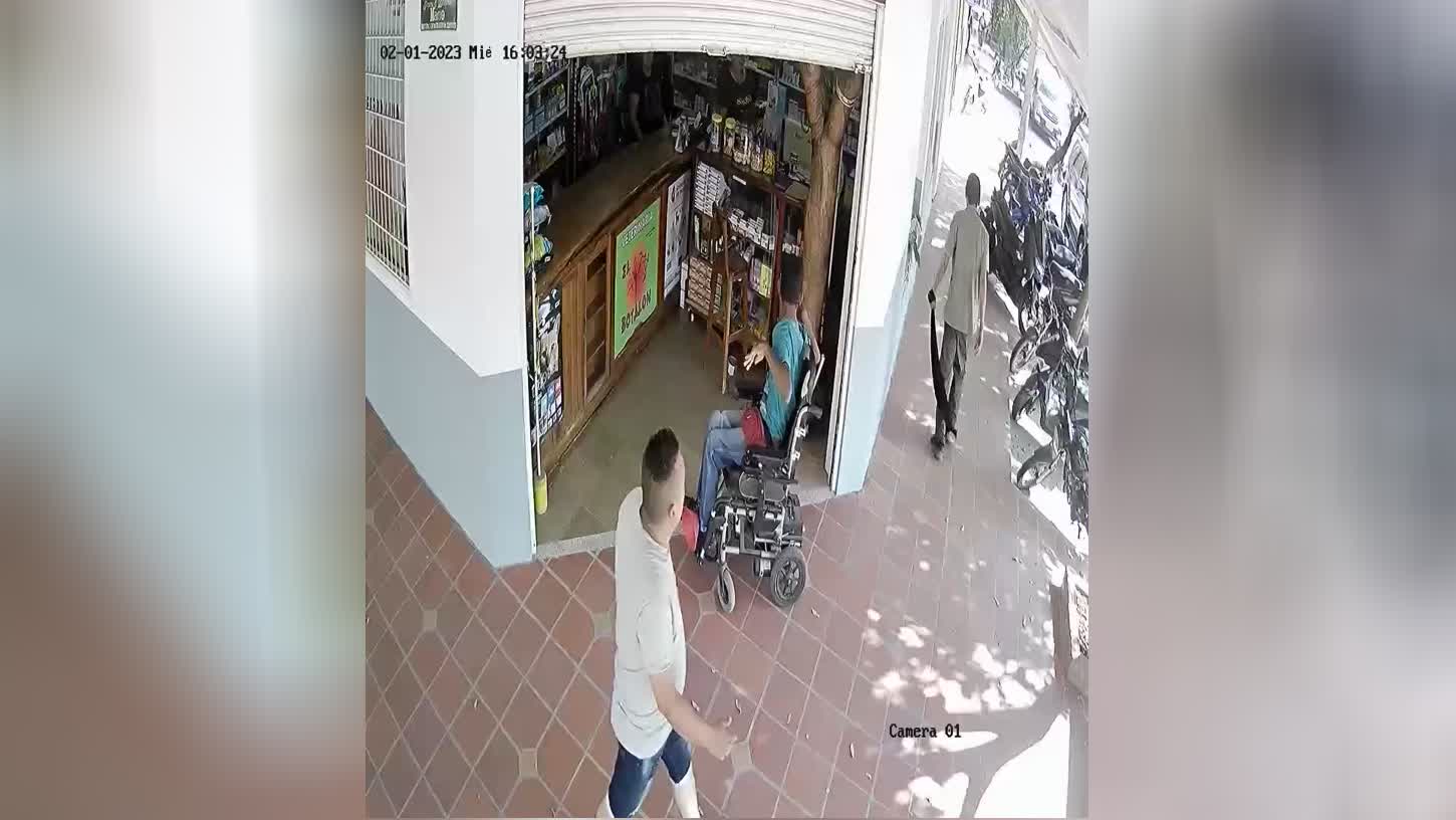 Deranged male attempts to strangle a disabled person on a wheelchair