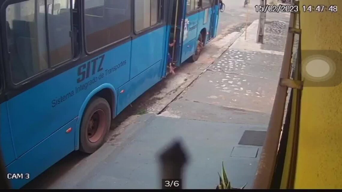 Paraplegic is crushed as well as eliminated through a bus as he recede